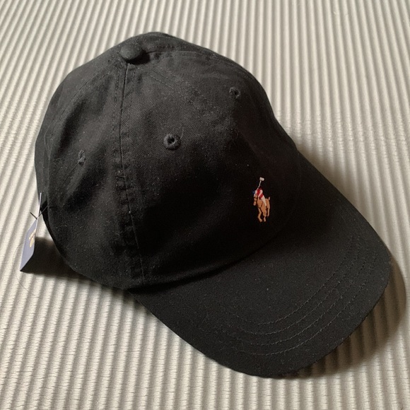 Ralph Lauren Black Polo Hat with Embroidered Logo - Picture 3 of 4